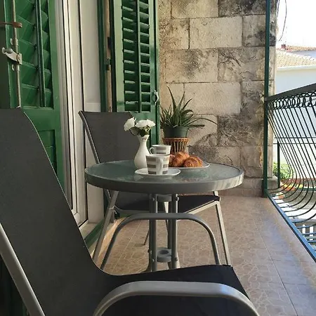 Iva Apartment *